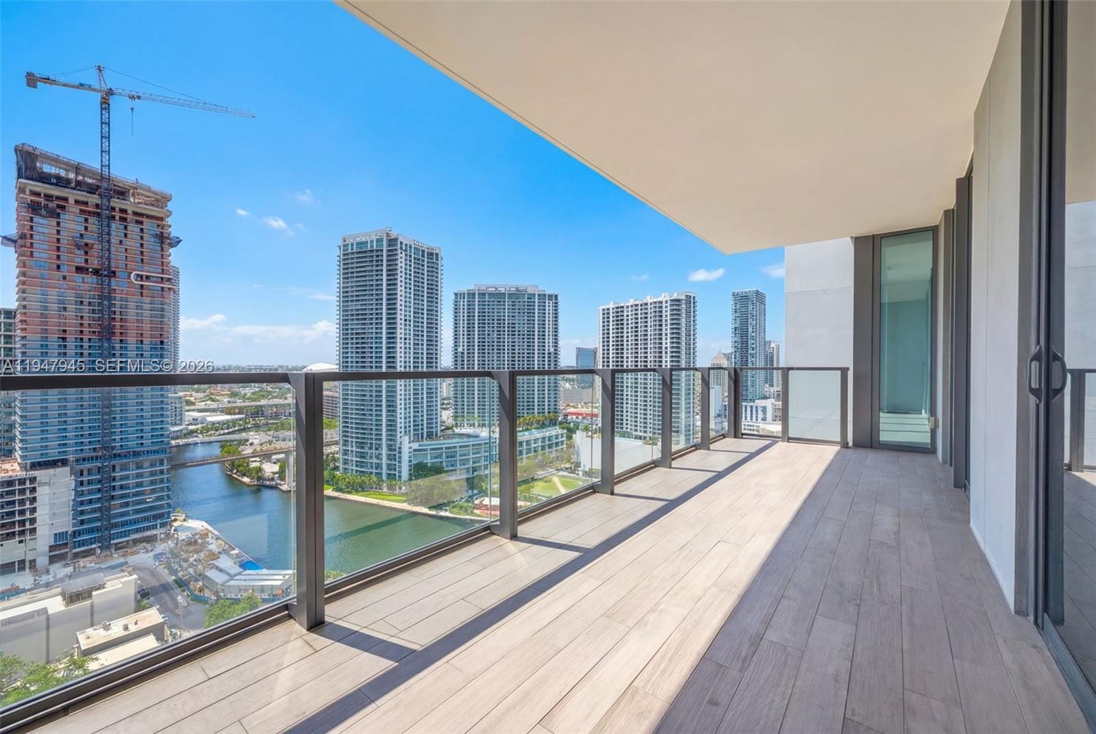 68 SE 6th Street 2110, Miami, FL 33131 photo 19