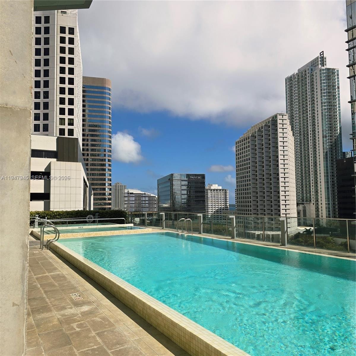 68 SE 6th Street 2110, Miami, FL 33131 photo 25