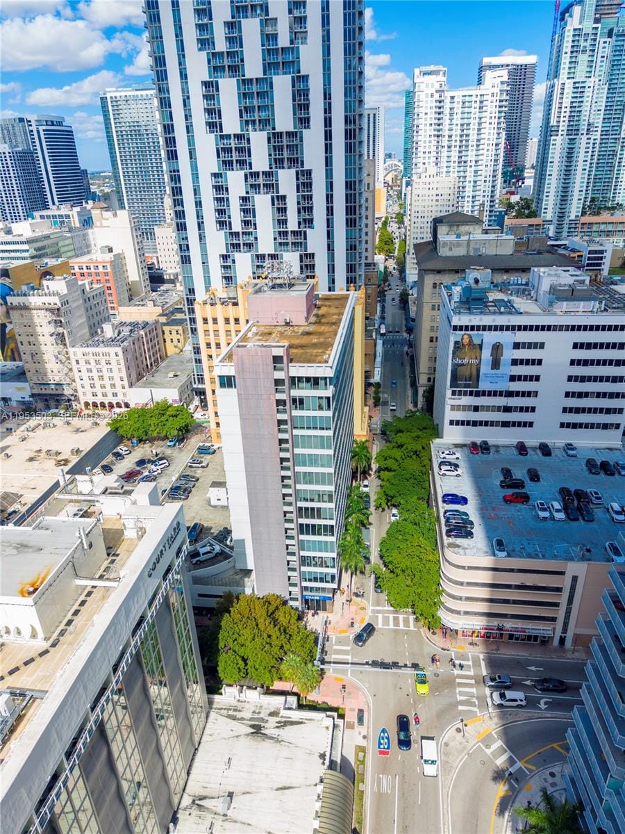 150 SE 2nd Avenue 1410, Miami, FL 33131 photo 29