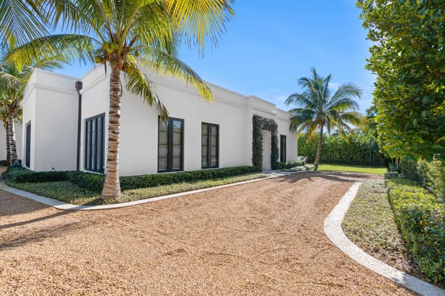 3218 S Olive Avenue, sold in Prospect Park South, West Palm Beach, FL