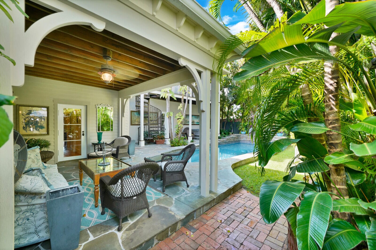 137 S Oak Street, Lantana, FL 33462 photo 8