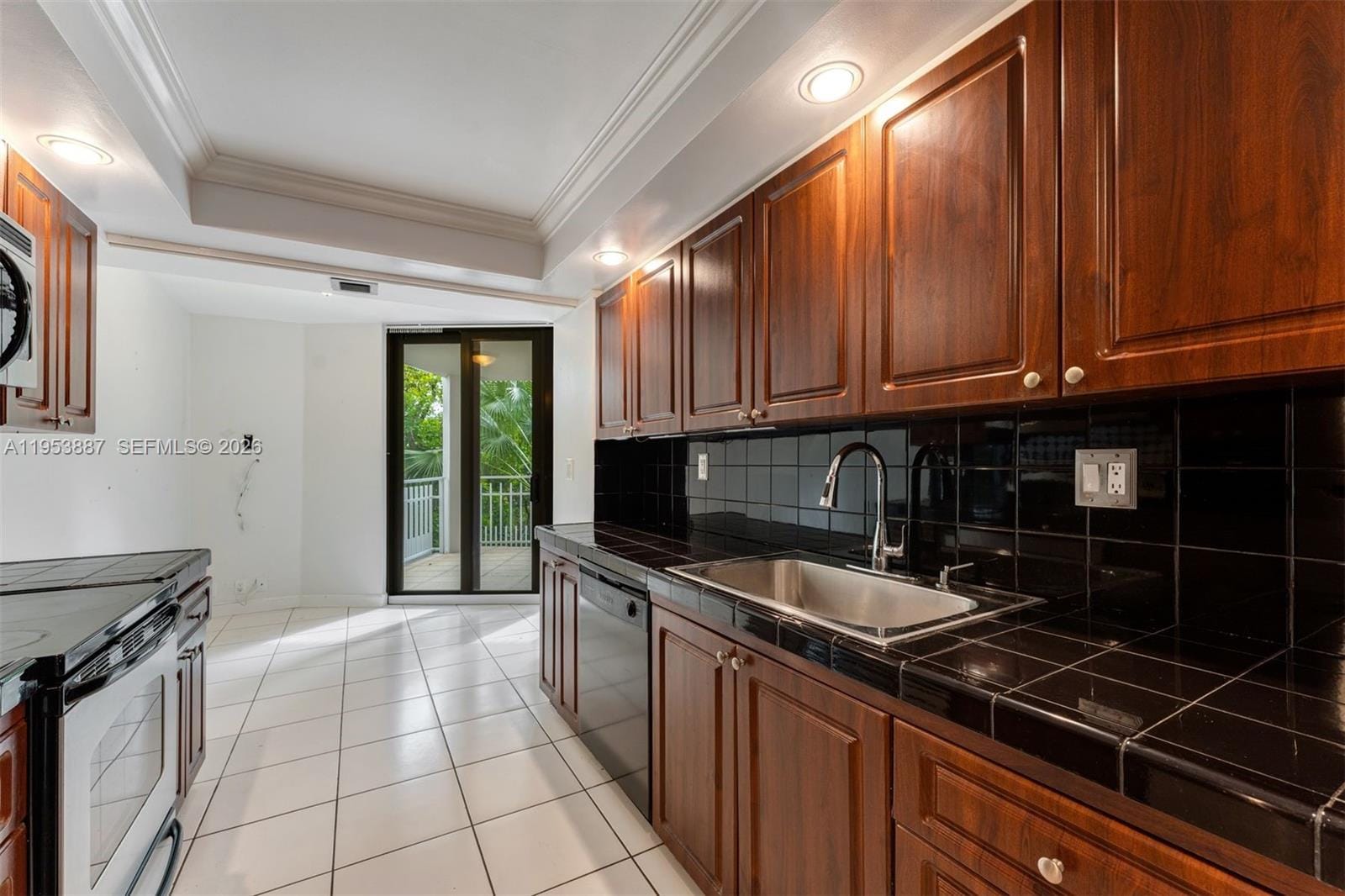2000 Towerside Terrace 608, Miami, FL 33138 photo 12