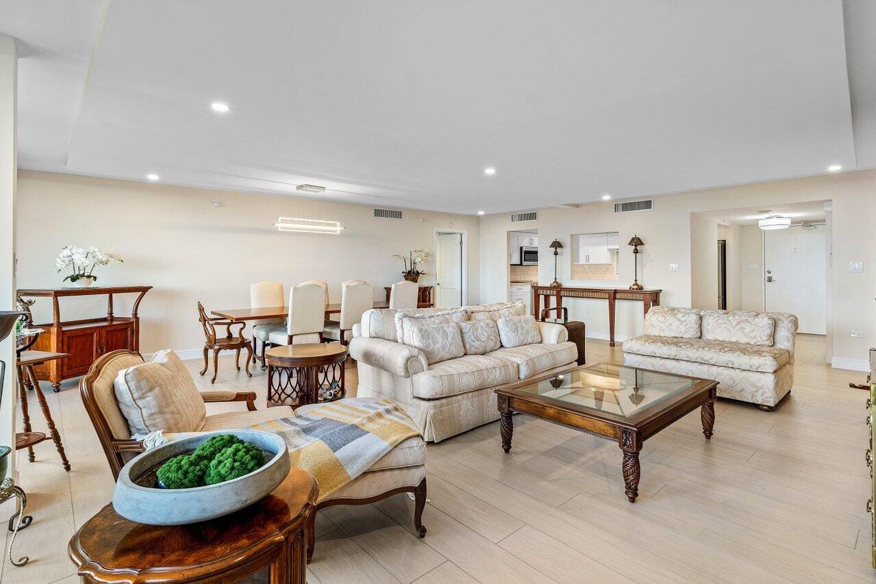 2450 Presidential Way 607 — photo 5