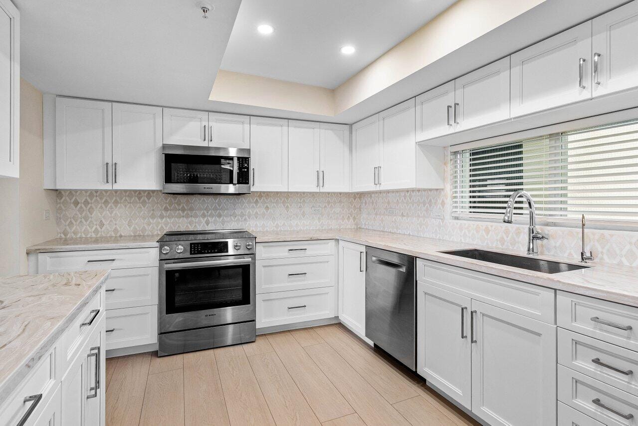 2450 Presidential Way 607 — photo 9