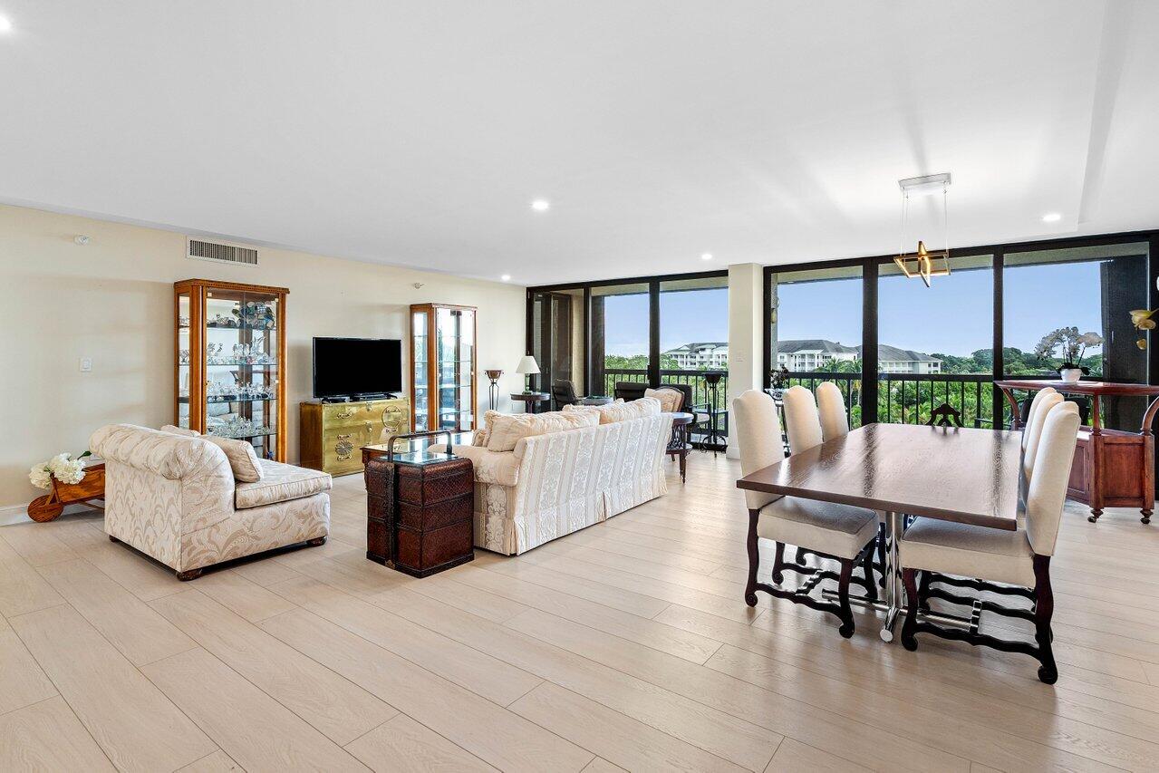 2450 Presidential Way 607, West Palm Beach, FL 33401, West Palm Beach