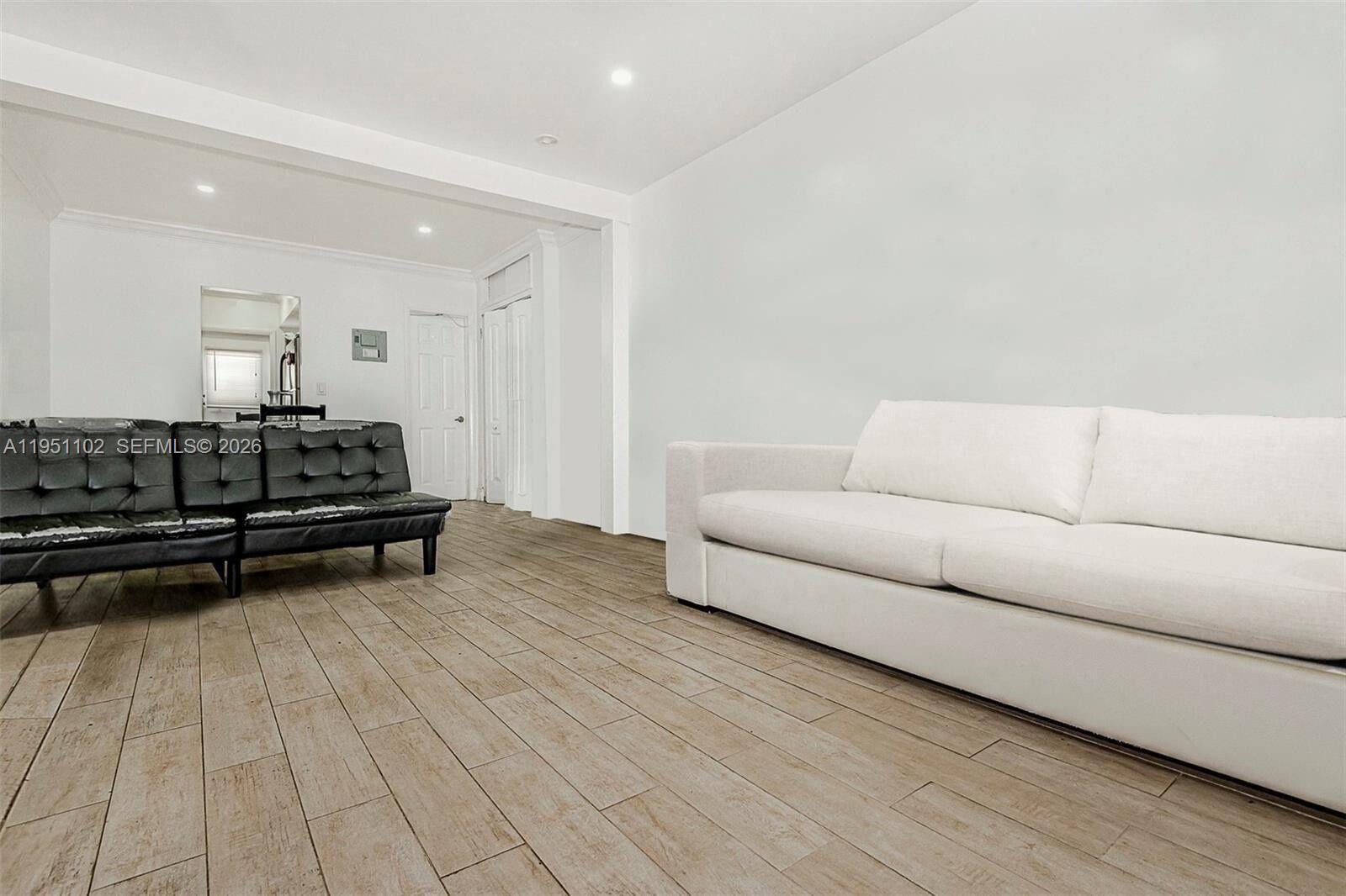 719 Euclid Avenue 3, Miami Beach, FL 33139, Miami Beach