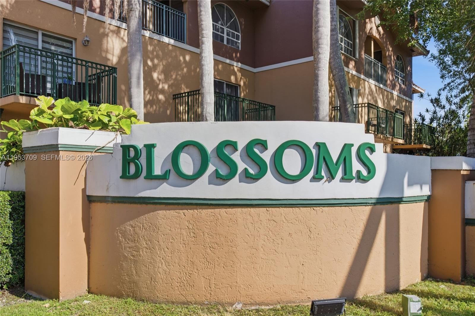 10026 Hammocks Boulevard 2076, Miami, FL 33196