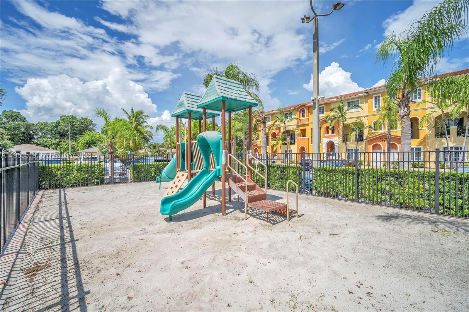 121 NW 2nd Avenue 4, Hallandale Beach, FL 33009 photo 26