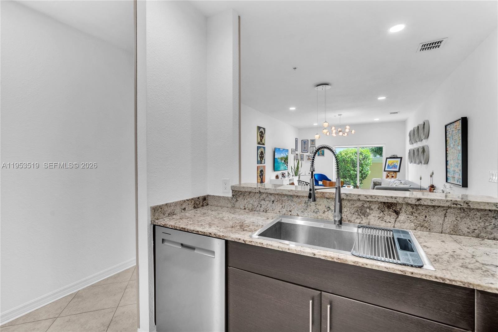 121 NW 2nd Avenue 4, Hallandale Beach, FL 33009 photo 5