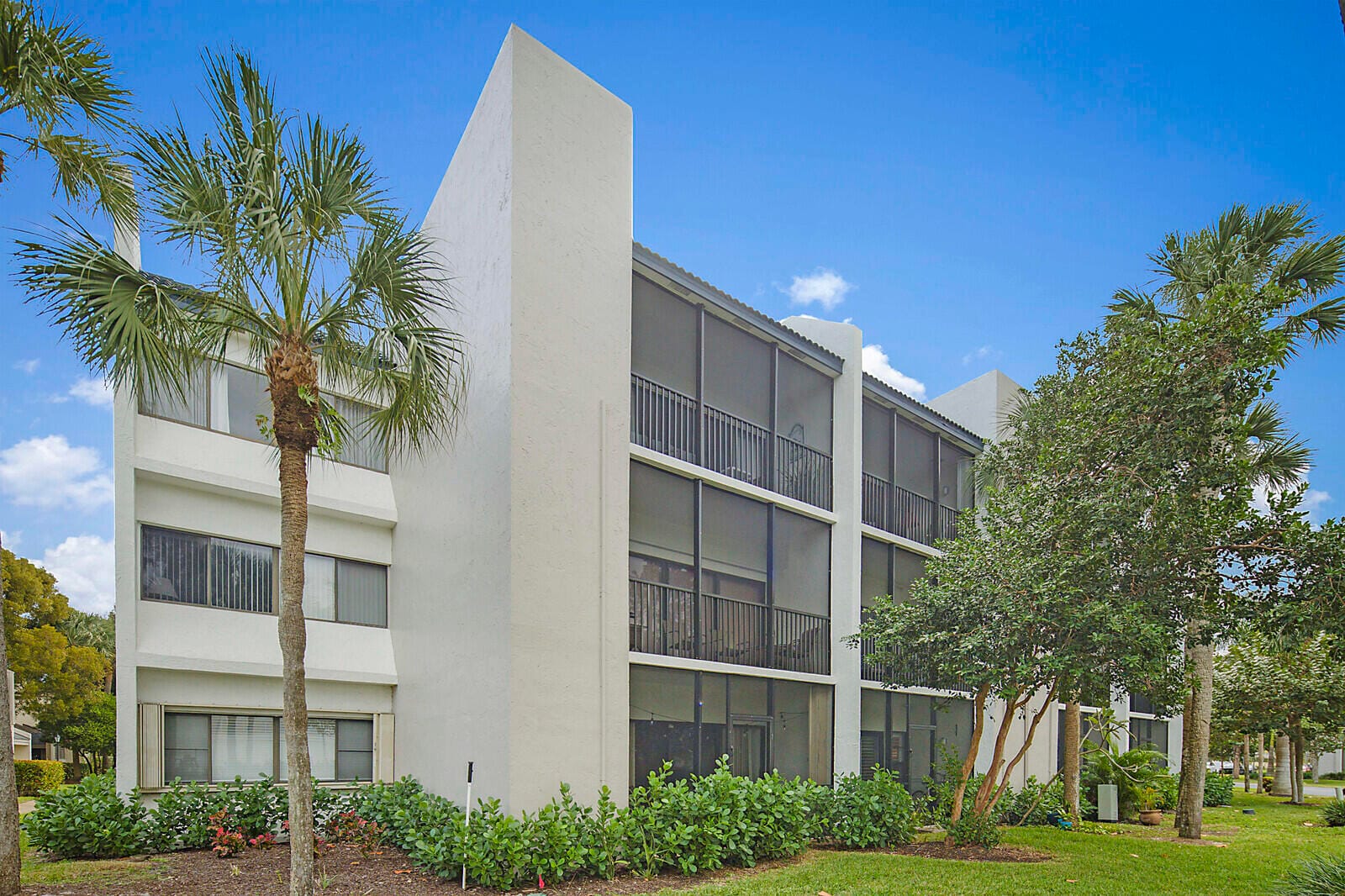 1605 S Us Highway 1 V6-102, Jupiter, FL 33477 photo 2