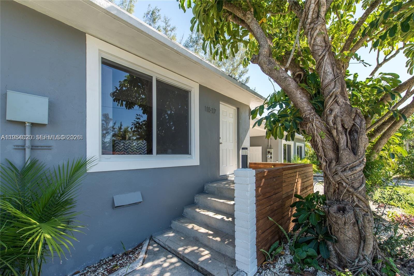 11515 NE 12th Avenue, Miami, FL 33161 photo 2