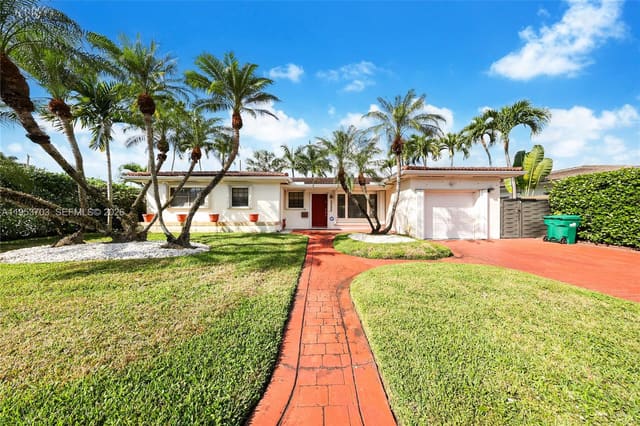 19420 NE 19th Place, sold in Greyknoll Estates, Miami, FL