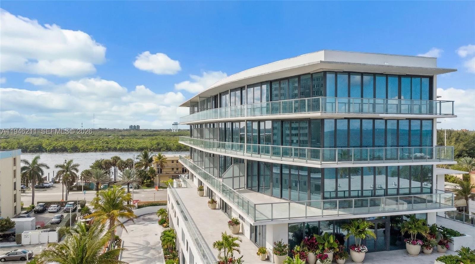 3319 N Ocean Drive 501 — photo 4