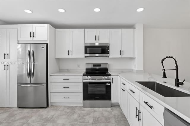 12601 SW 13th Street 411G, Pembroke Pines, FL 33027