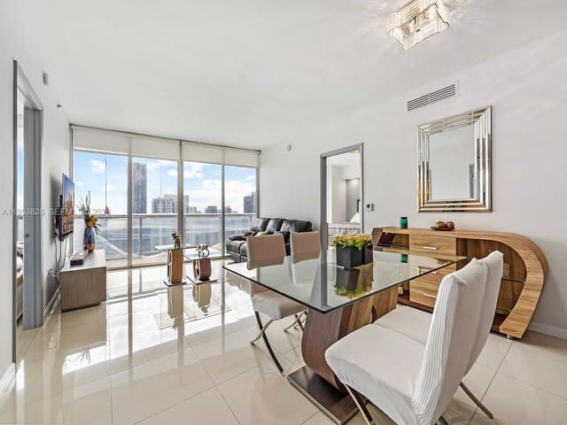 495 Brickell Avenue 5203, Miami, FL 33131