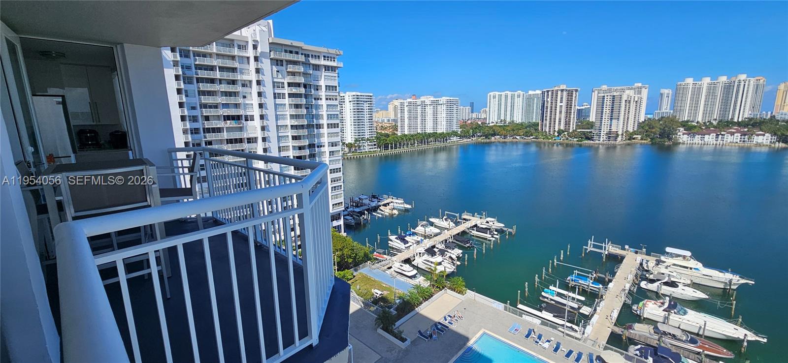 18041 Biscayne Boulevard 1405 — photo 2