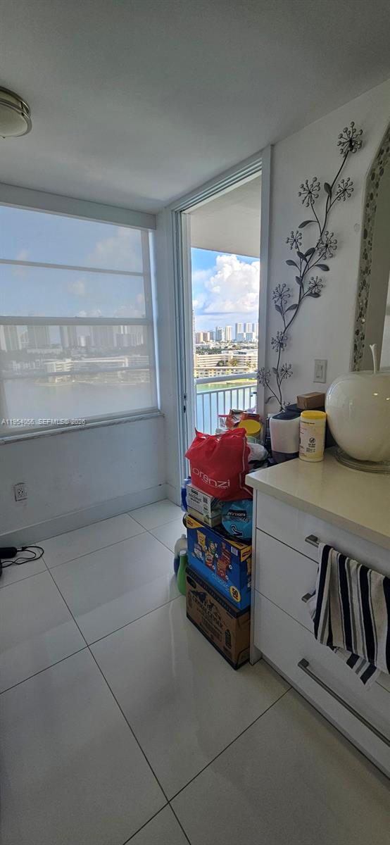 18041 Biscayne Boulevard 1405 — photo 12