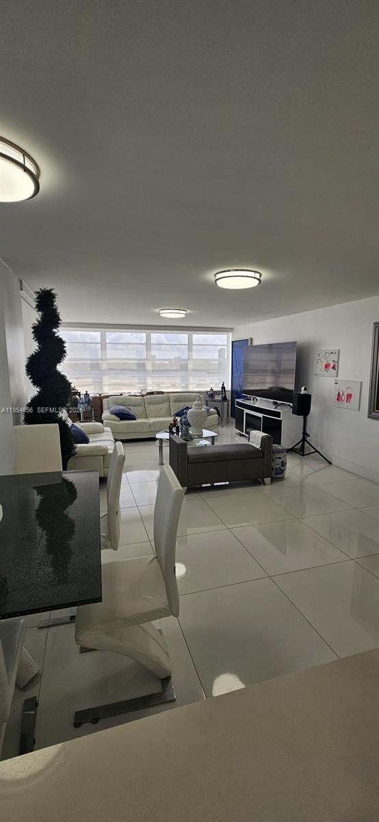 18041 Biscayne Boulevard 1405, Aventura, FL 33160 photo 13