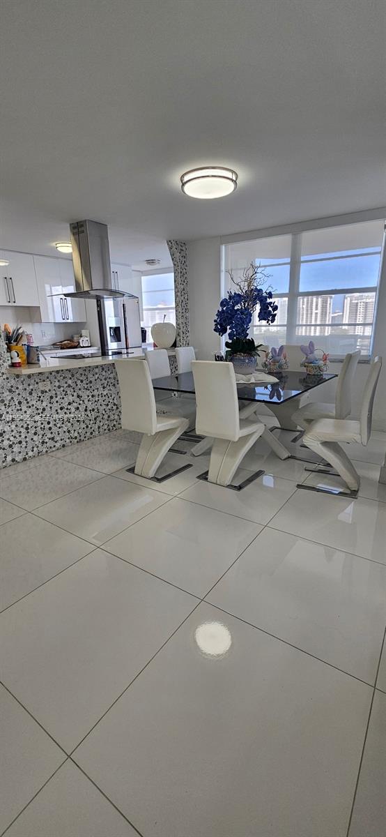18041 Biscayne Boulevard 1405, Aventura, FL 33160 photo 18