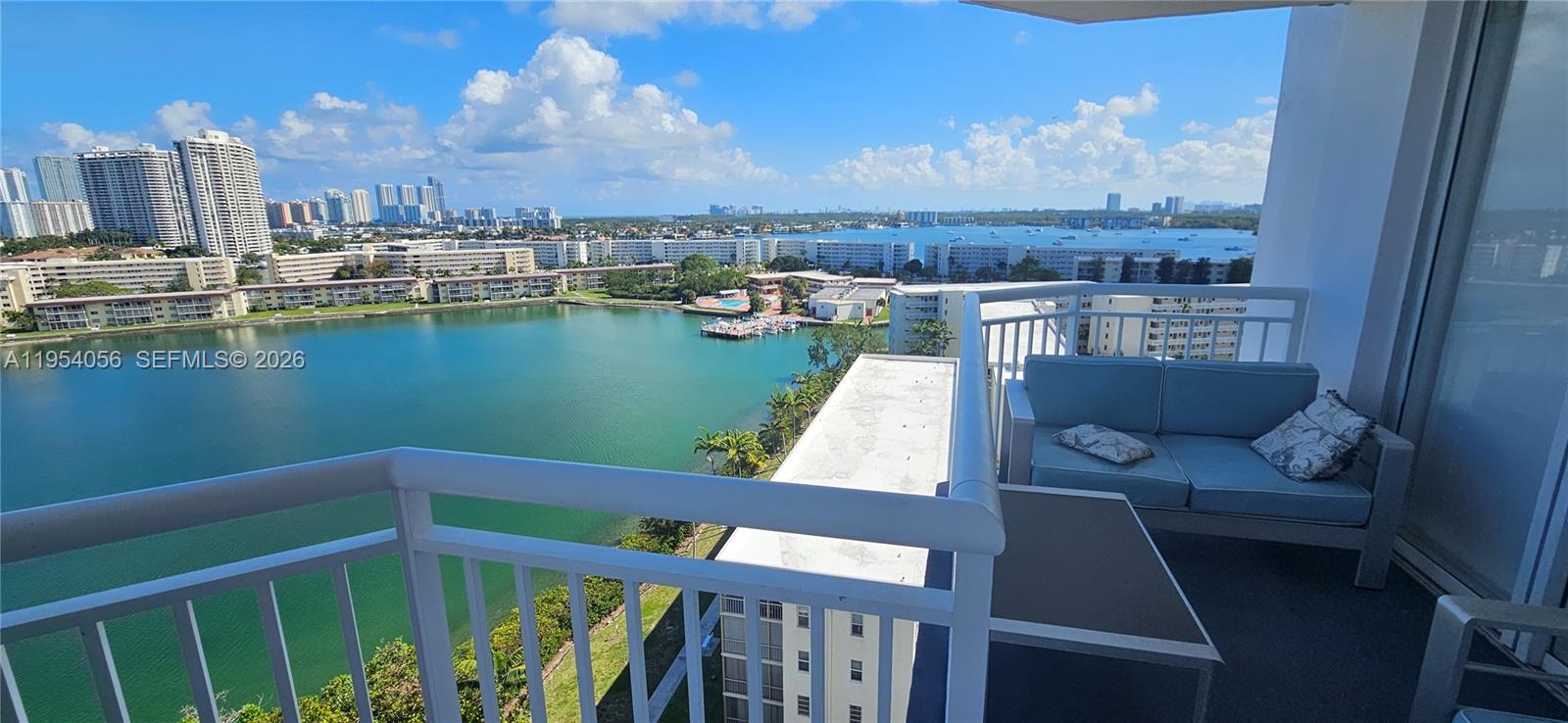 18041 Biscayne Boulevard 1405 — photo 3