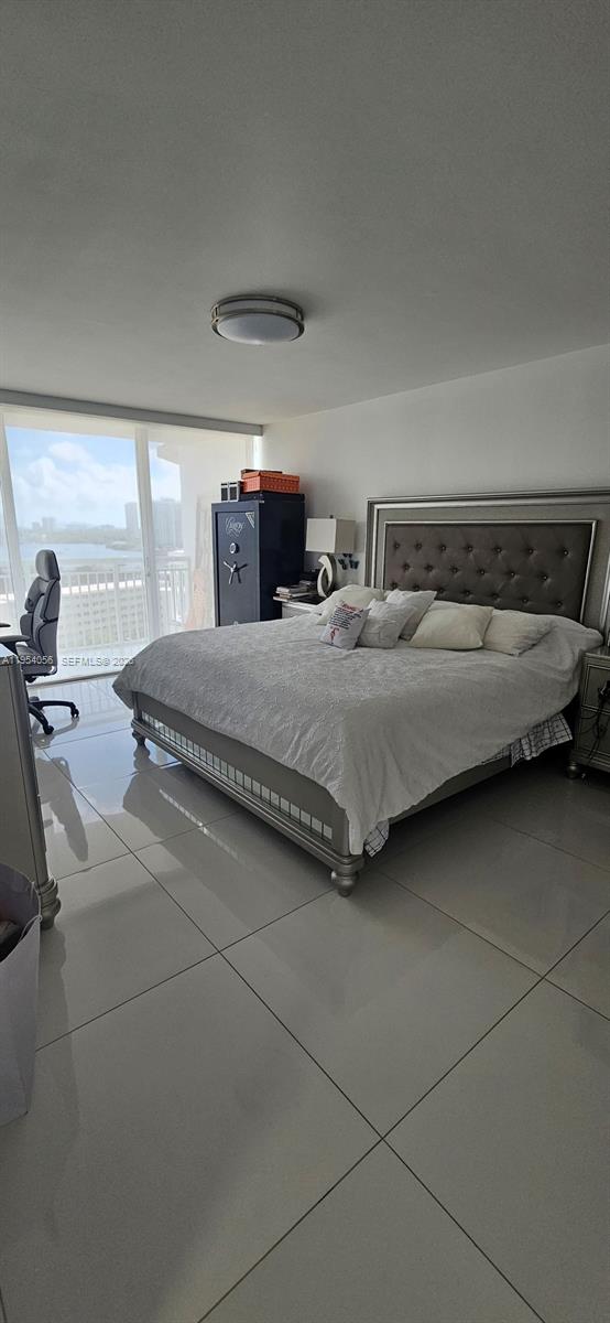 18041 Biscayne Boulevard 1405, Aventura, FL 33160 photo 28