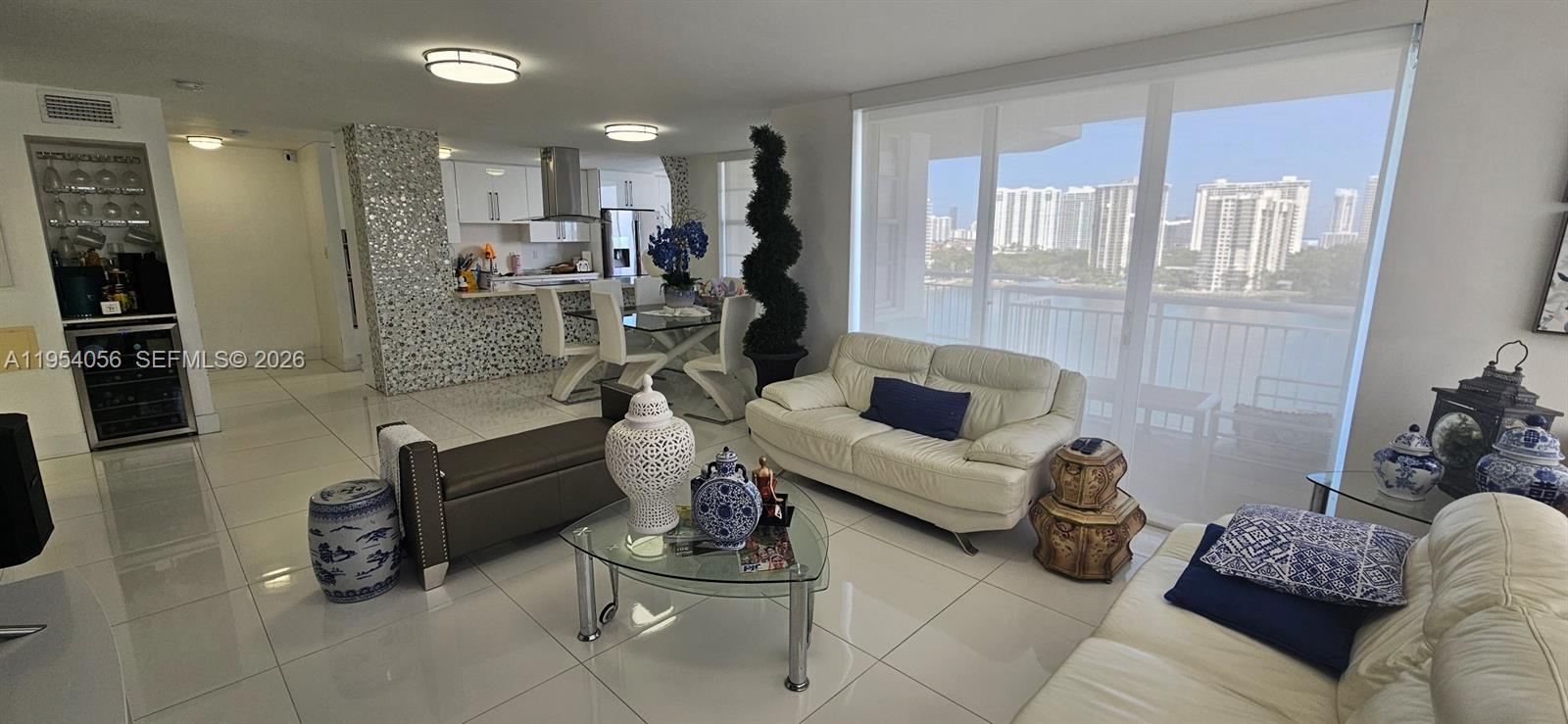 18041 Biscayne Boulevard 1405 — photo 5