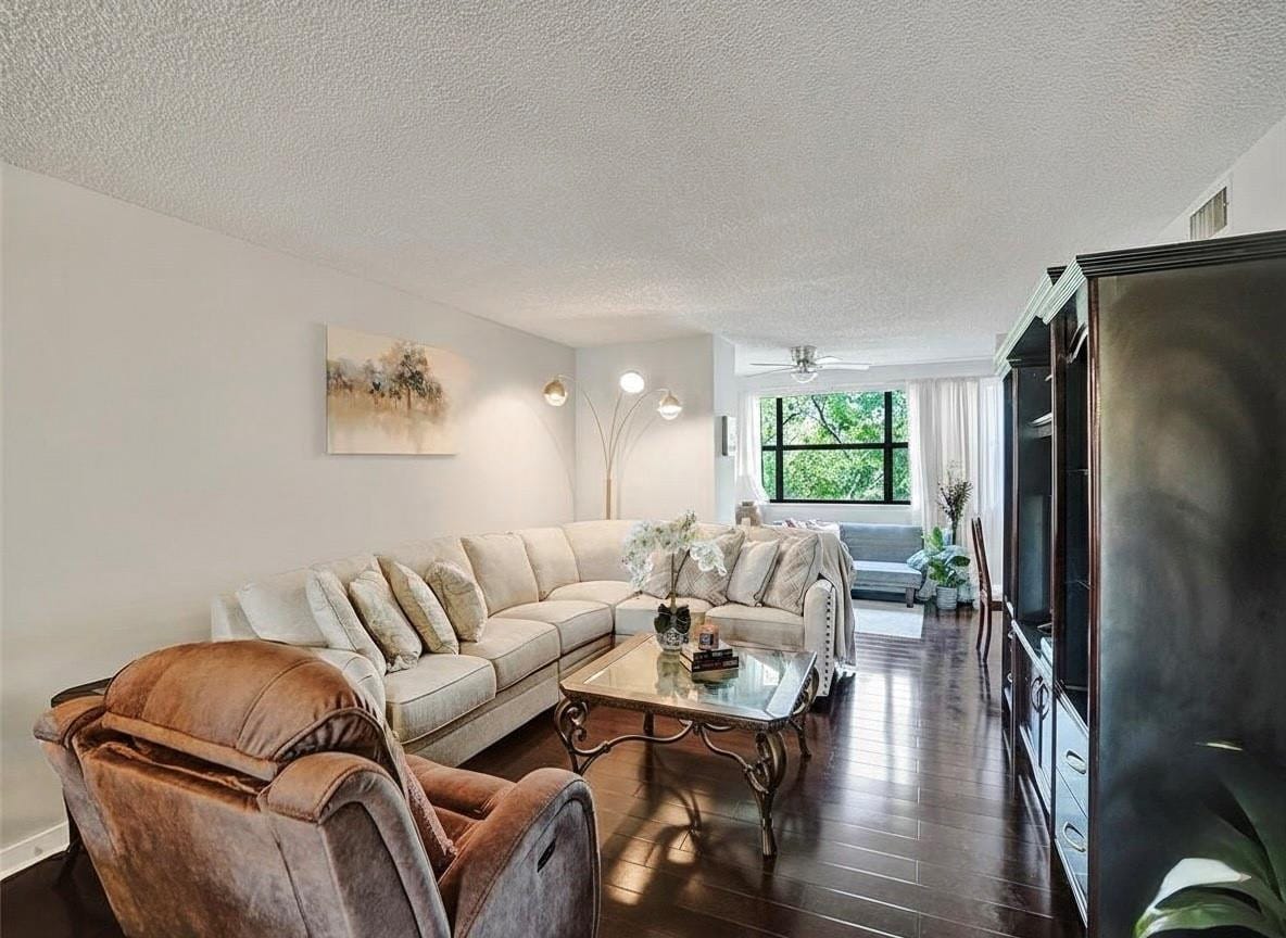2704 NW 104th Avenue 308 — photo 7