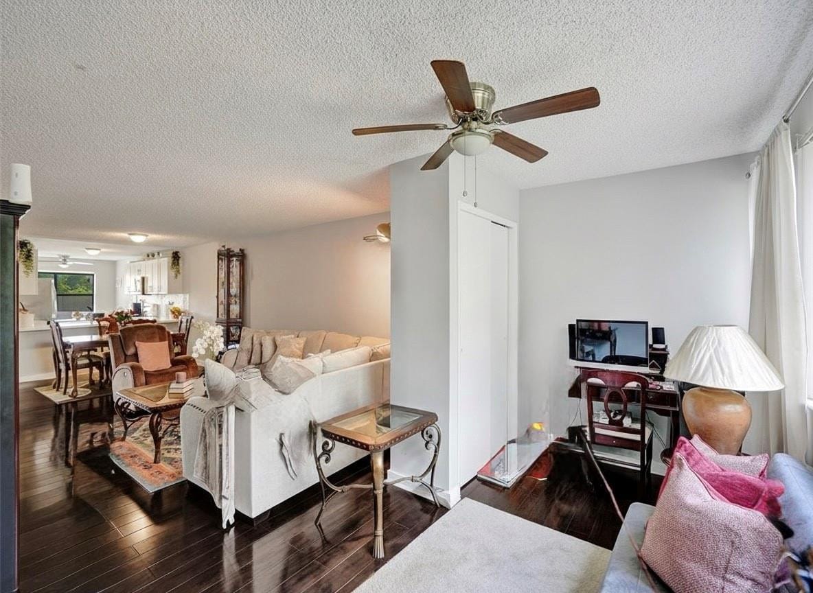 2704 NW 104th Avenue 308 — photo 8