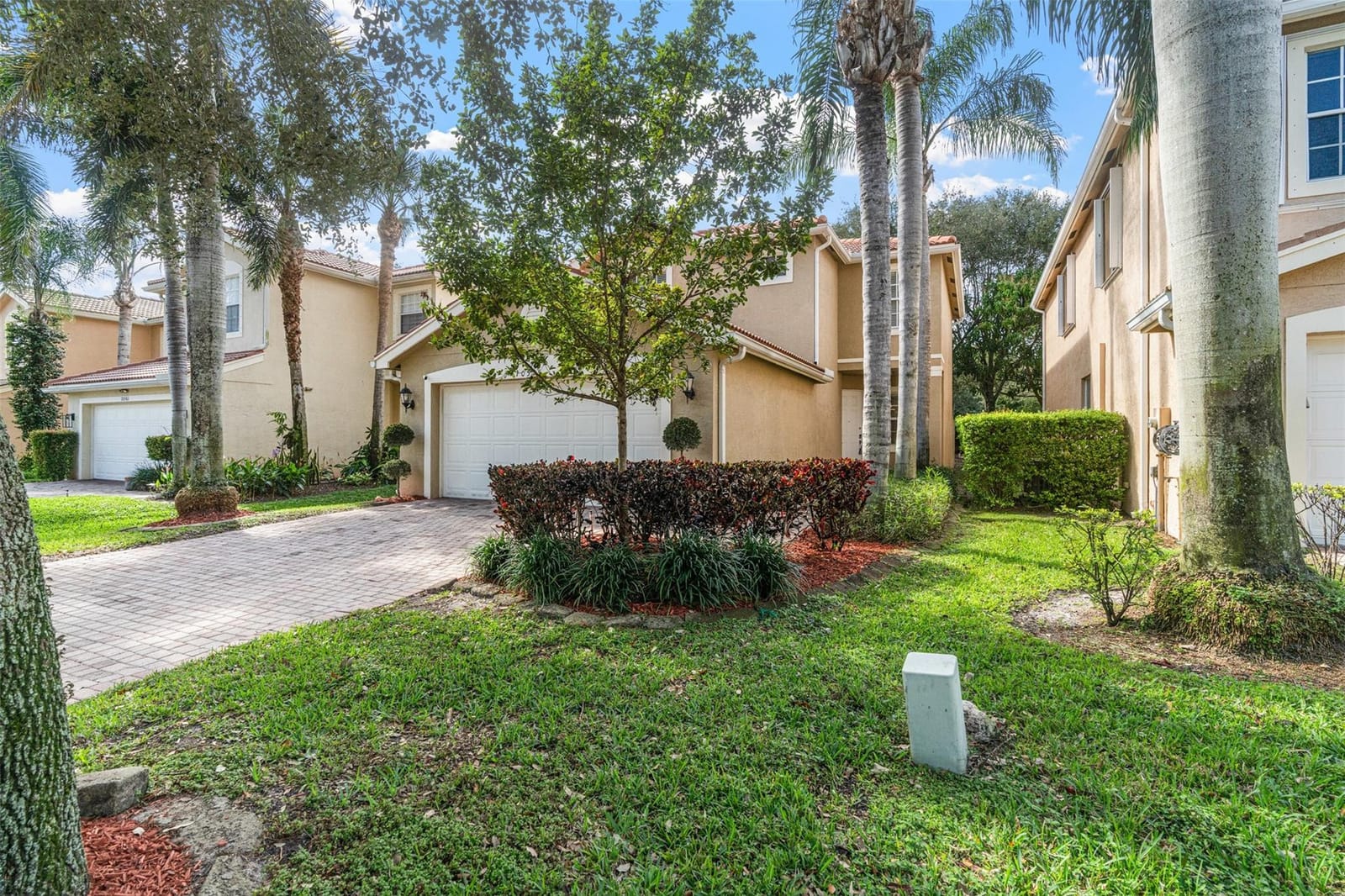 10555 Cocobolo Way, Boynton Beach, FL 33437 photo 2