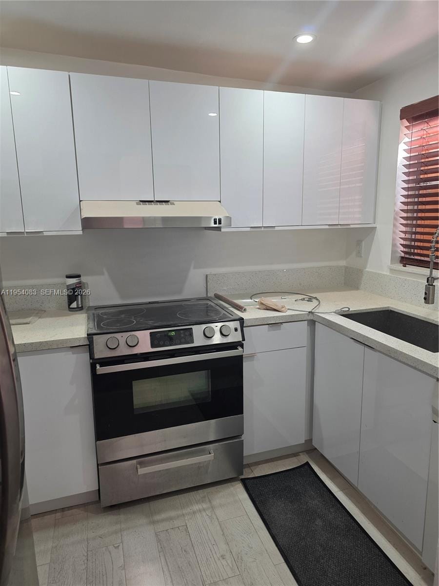 1095 W 40th Street 26, Hialeah, FL 33012