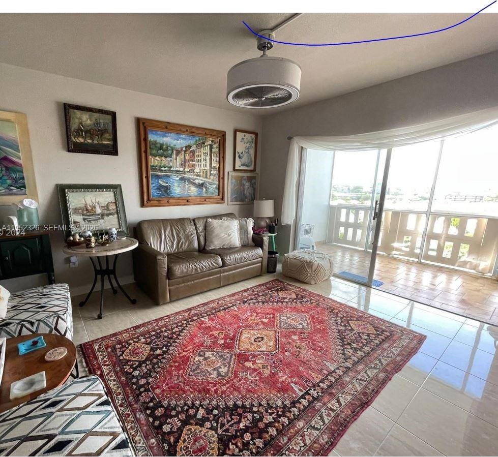 4001 Hillcrest Drive 914 — photo 5