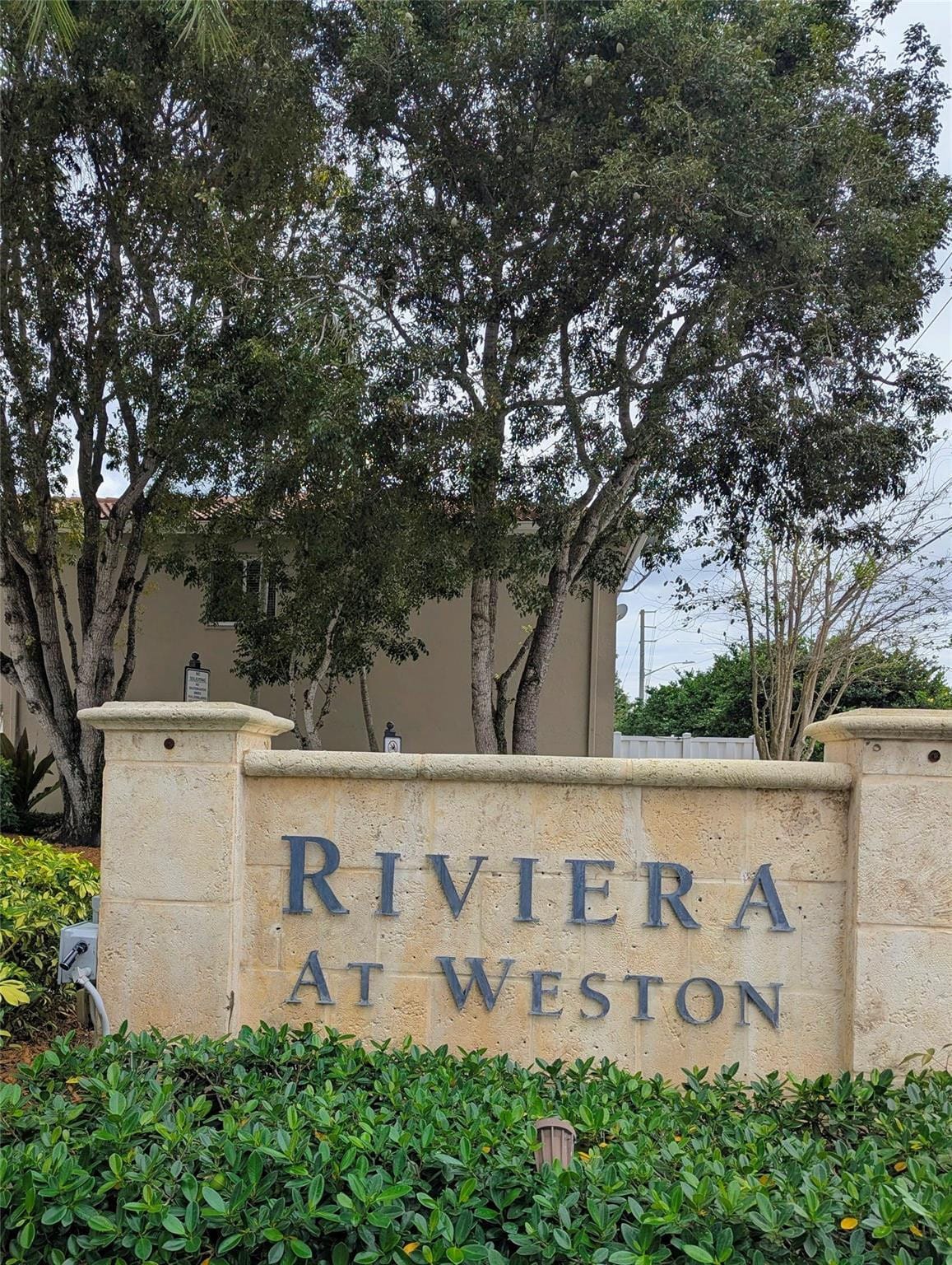 158 Riviera Circle 19-3 — photo 2