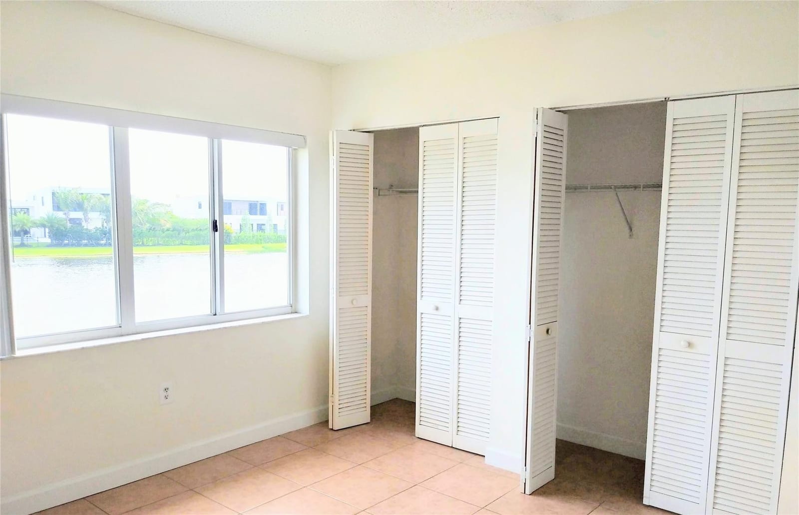 158 Riviera Circle 19-3, Weston, FL 33326 photo 16