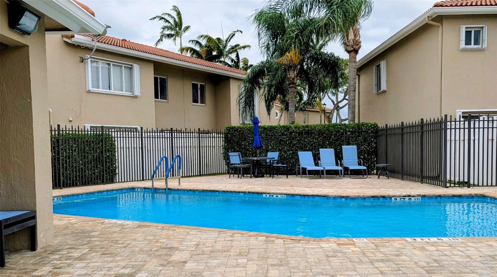 158 Riviera Circle 19-3, Weston, FL 33326 photo 22