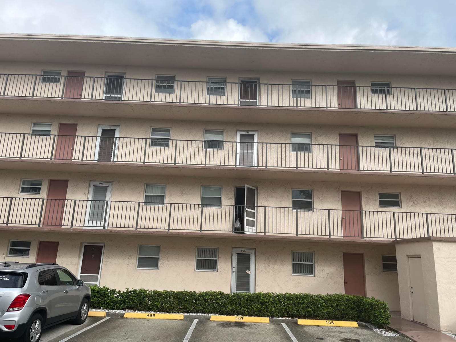 725 Lori Drive 106 — photo 1