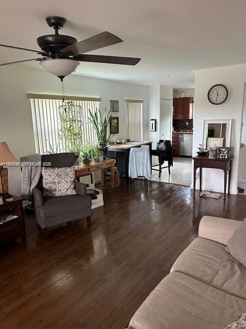 9841 Sunrise Lakes Boulevard 310 — photo 2