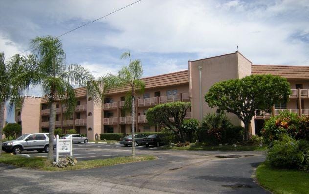 9841 Sunrise Lakes Boulevard 310, Sunrise, FL 33322 photo 14
