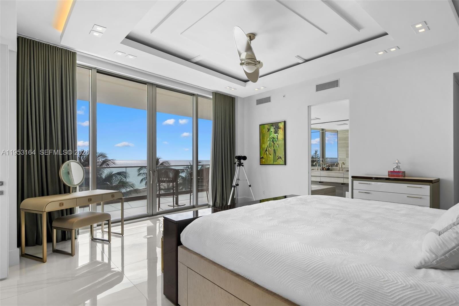 18975 Collins Avenue 400+ Cabana — photo 9