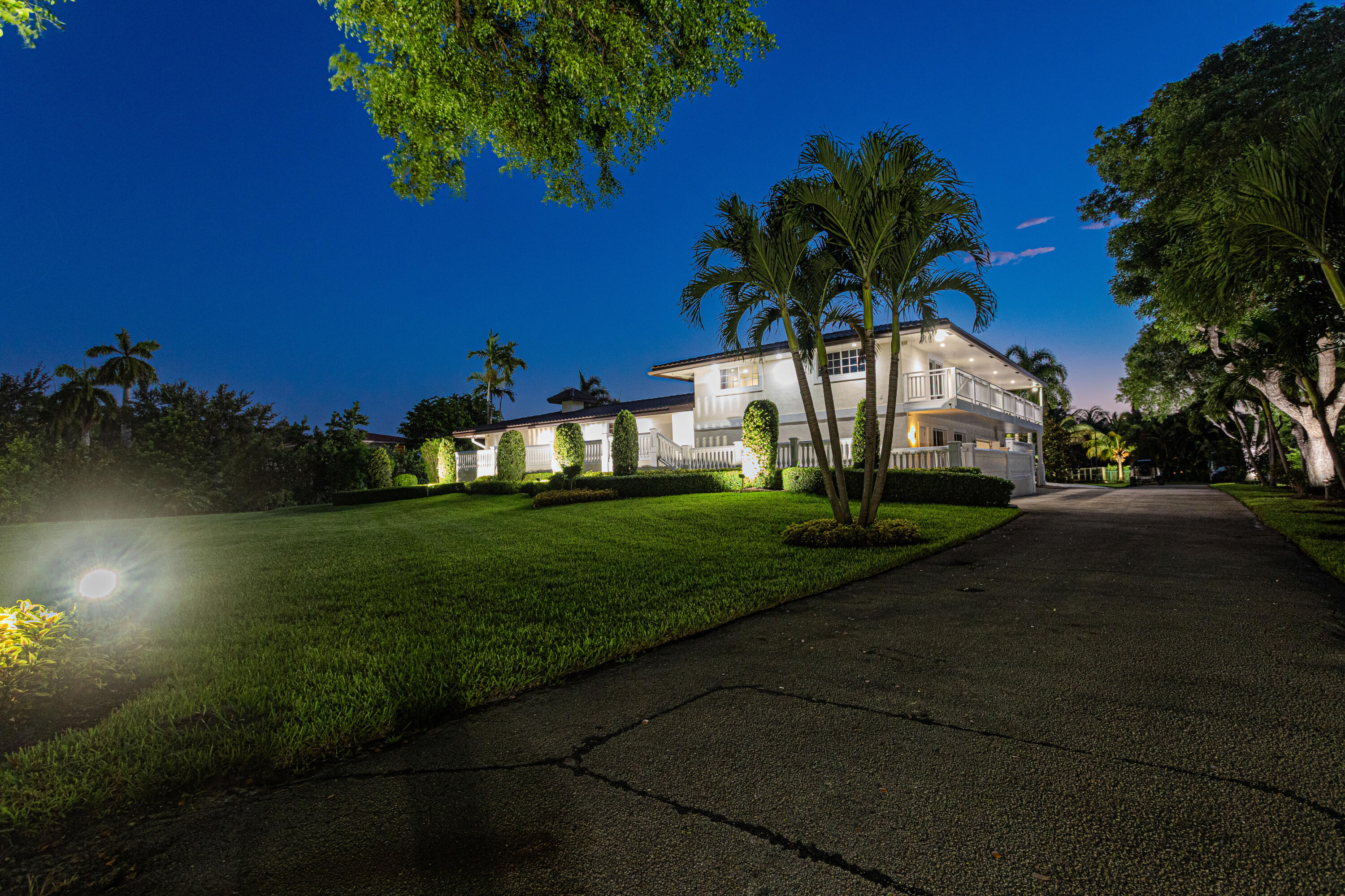 875 NW 120th Avenue — photo 2