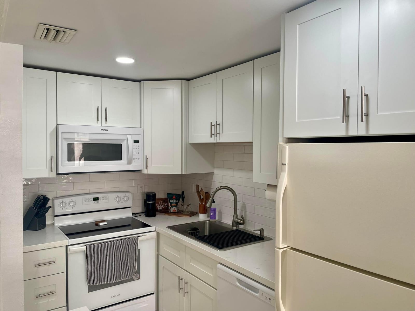 1100 Crystal Lake Drive 207 — photo 10