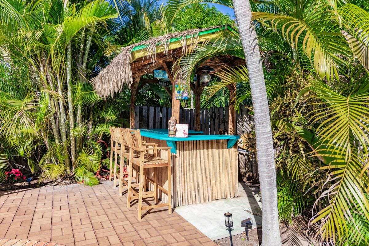245 N Tradewinds Avenue, Lauderdale-By-The-Sea, FL 33308 photo 24