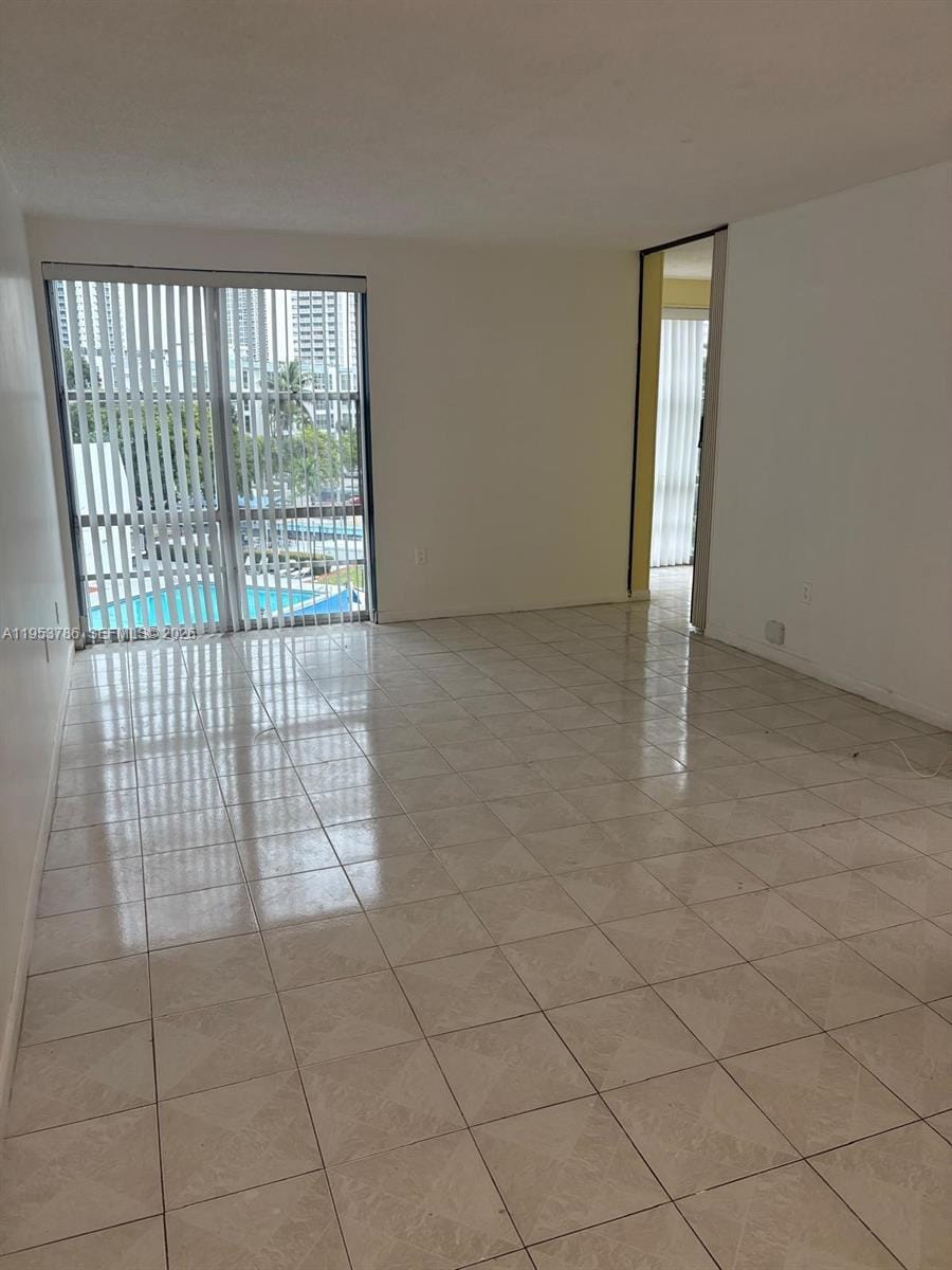 200 177th Drive 416, Sunny Isles Beach, FL 33160 photo 16