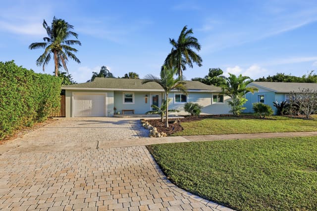 3135 Florida Boulevard, sold in Palm Beach Cabana Colony East, Palm Beach Gardens, FL