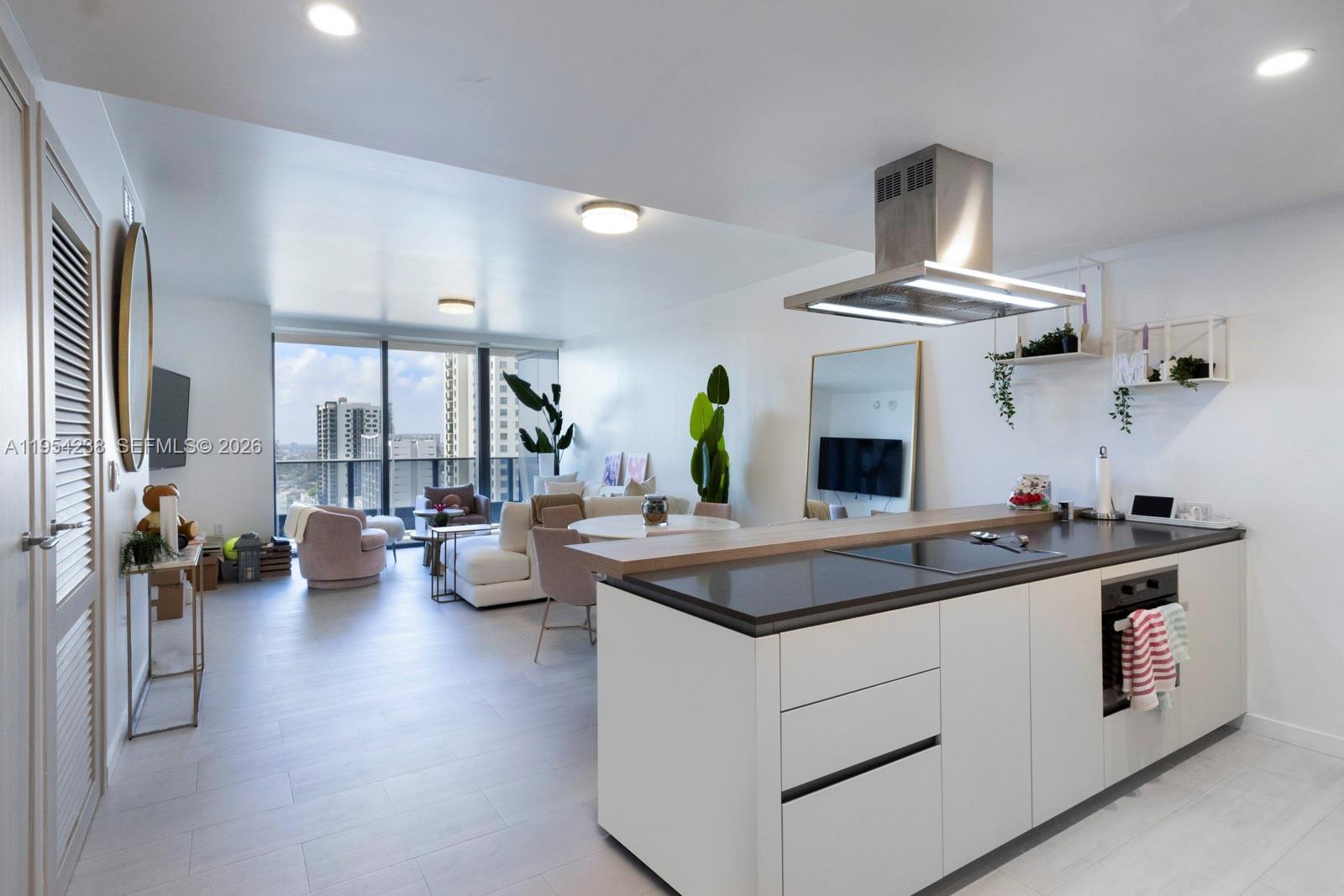 1000 Brickell Plaza 2411, Miami, FL 33131, Miami