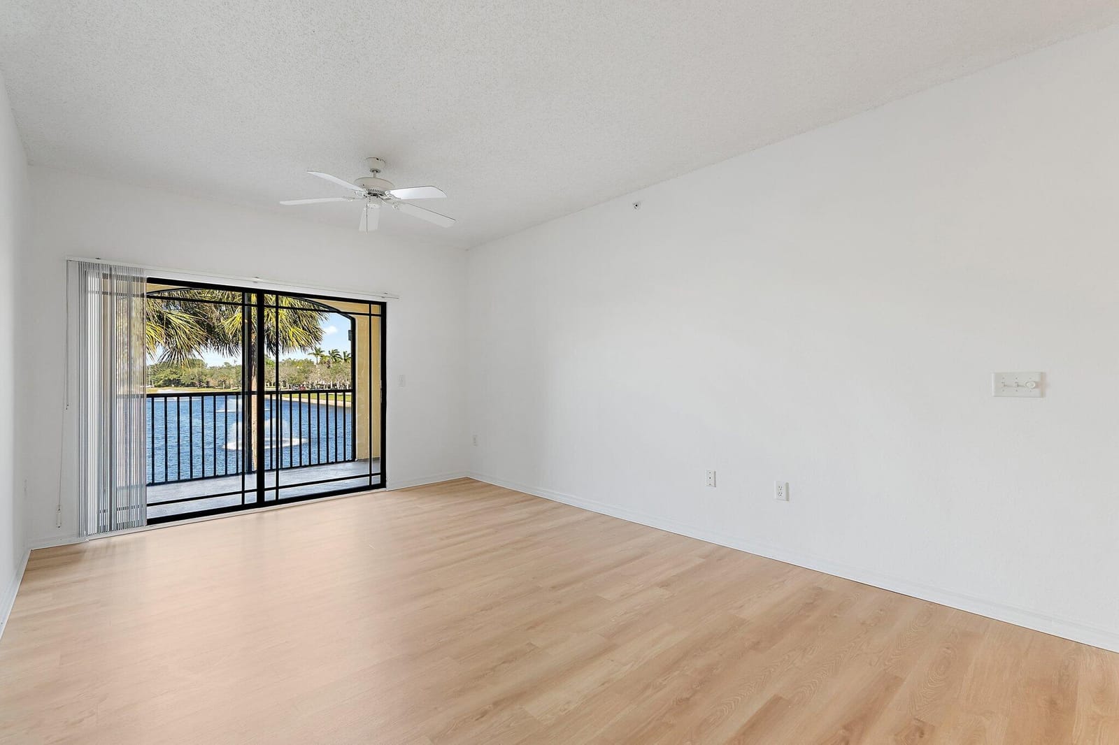 2729 Anzio Court 203, Palm Beach Gardens, FL 33410 photo 13