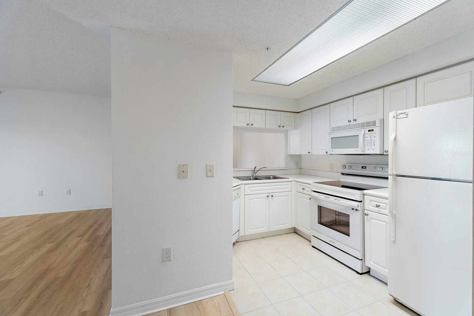 2729 Anzio Court 203, Palm Beach Gardens, FL 33410 photo 18