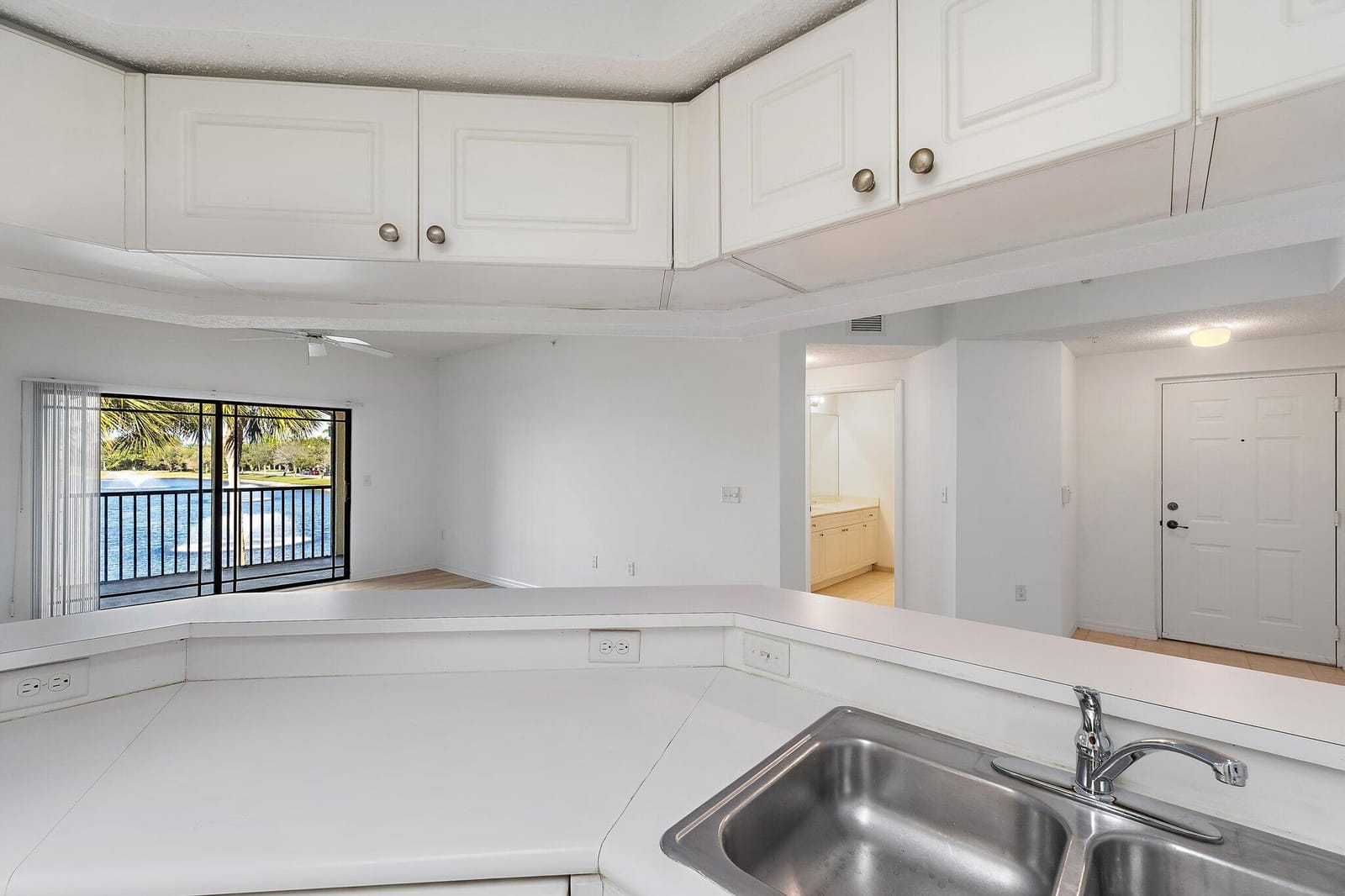 2729 Anzio Court 203, Palm Beach Gardens, FL 33410 photo 21