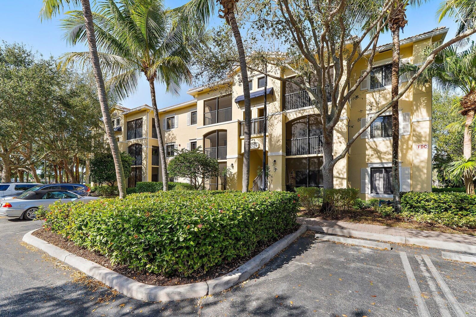2729 Anzio Court 203 — photo 4