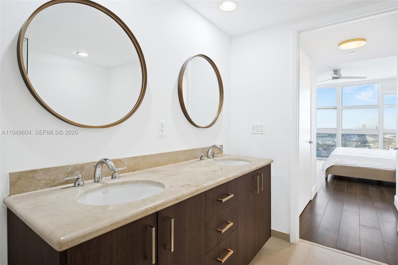 50 Biscayne Boulevard 3904, Miami, FL 33132 photo 16