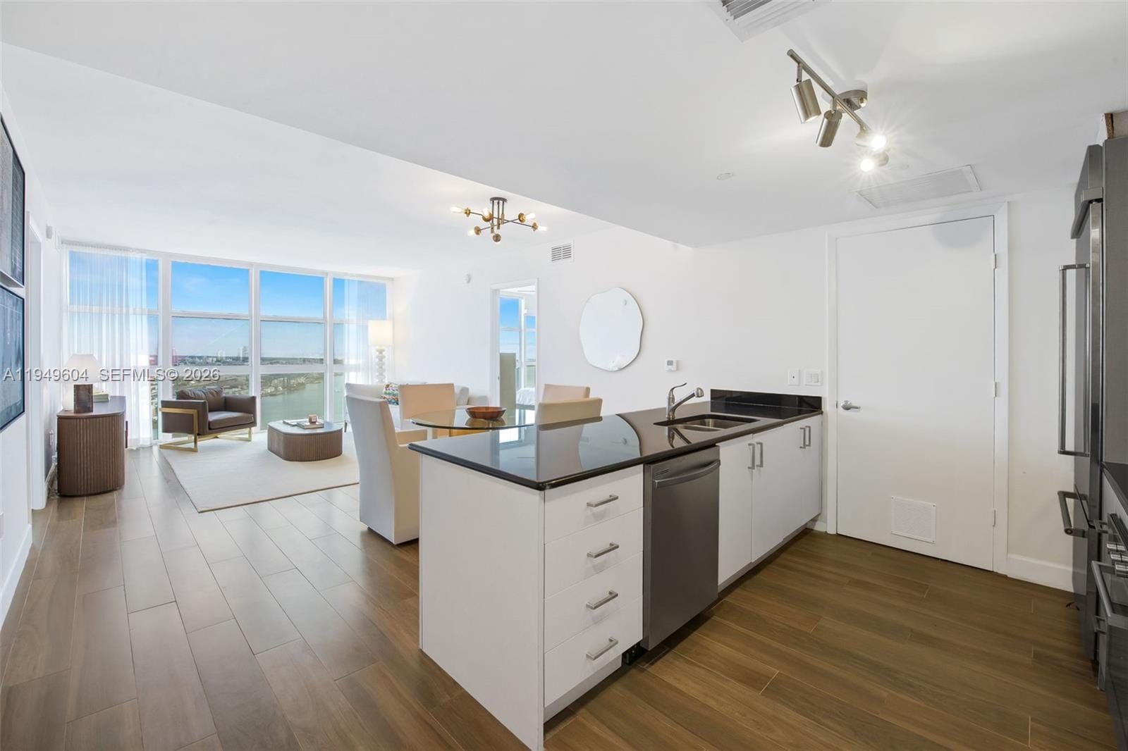 50 Biscayne Boulevard 3904 — photo 3